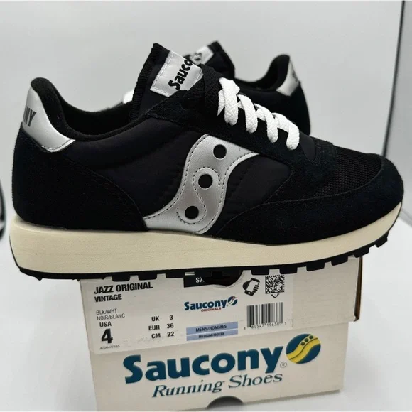 NWT Saucony Jazz Vintage Classic Sneakers Black White Silver